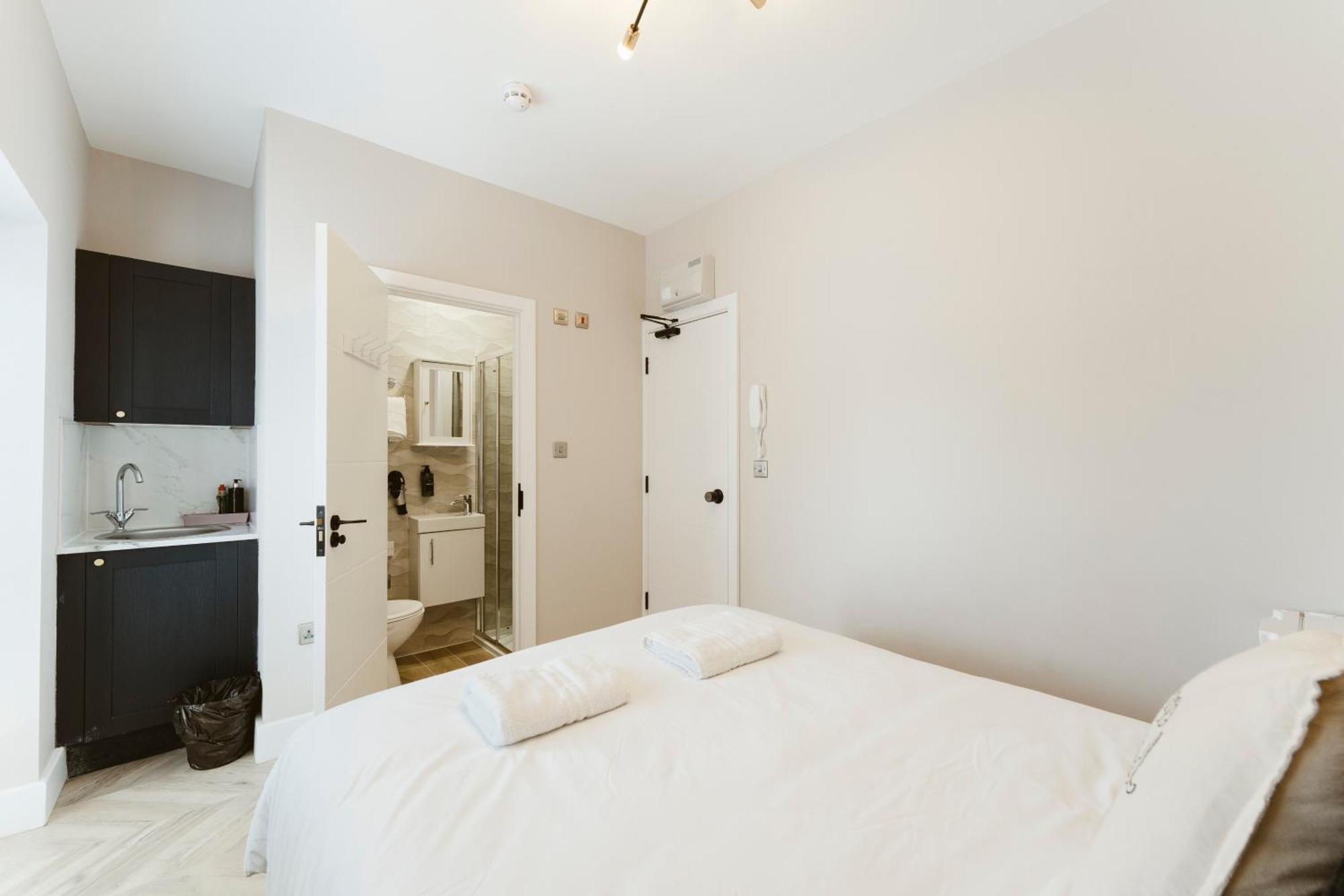 West Drayton Self Contained Studios Exteriör bild