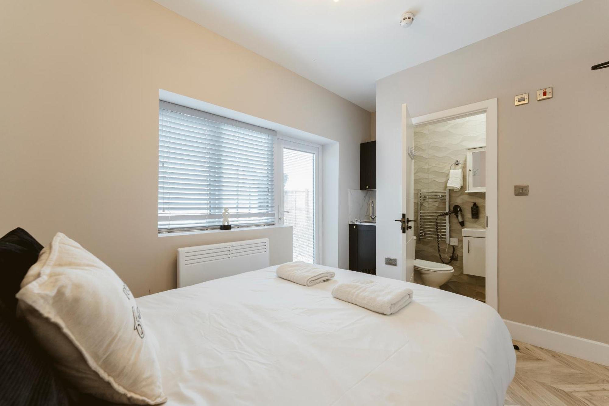 West Drayton Self Contained Studios Exteriör bild