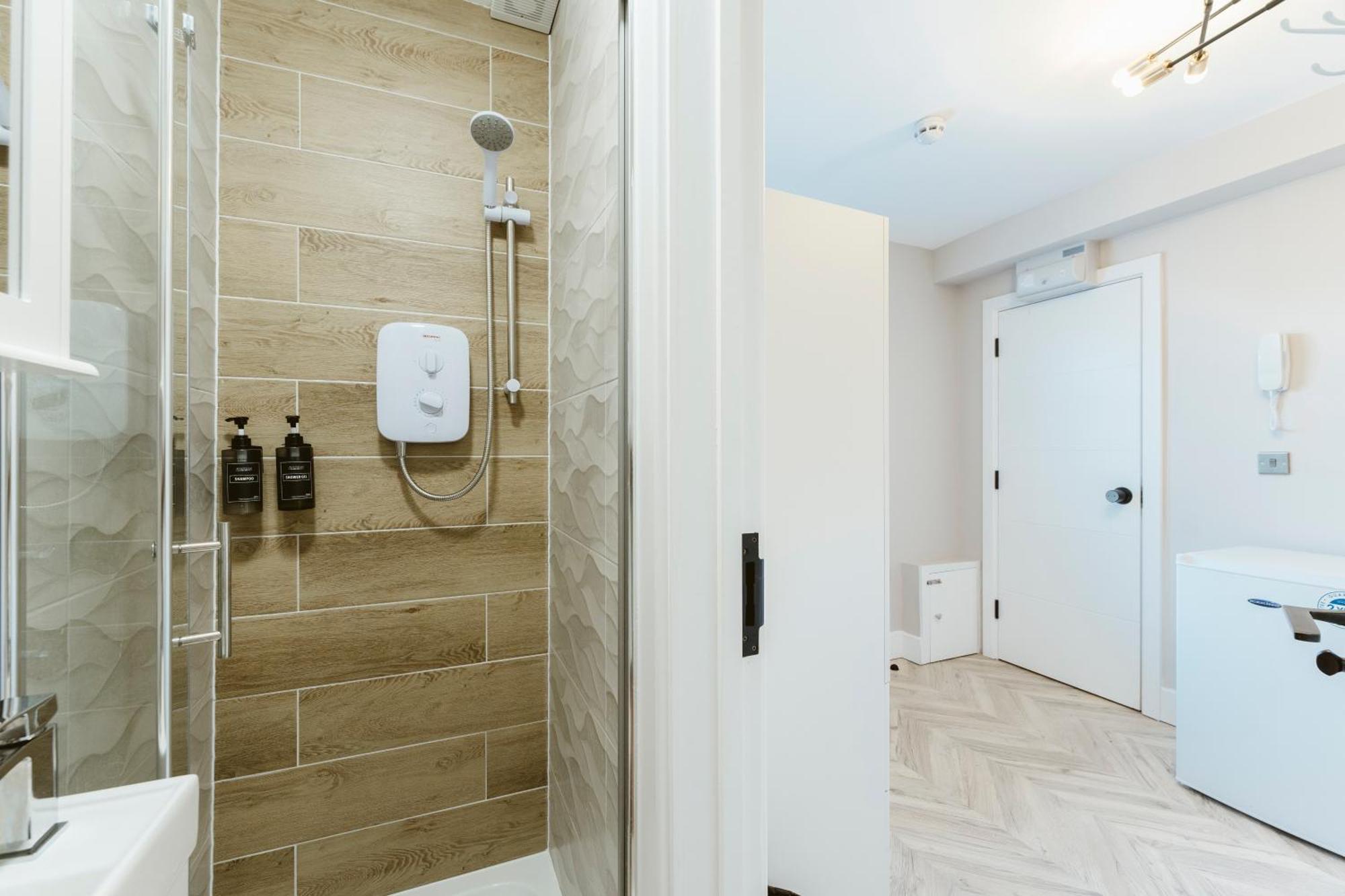 West Drayton Self Contained Studios Exteriör bild