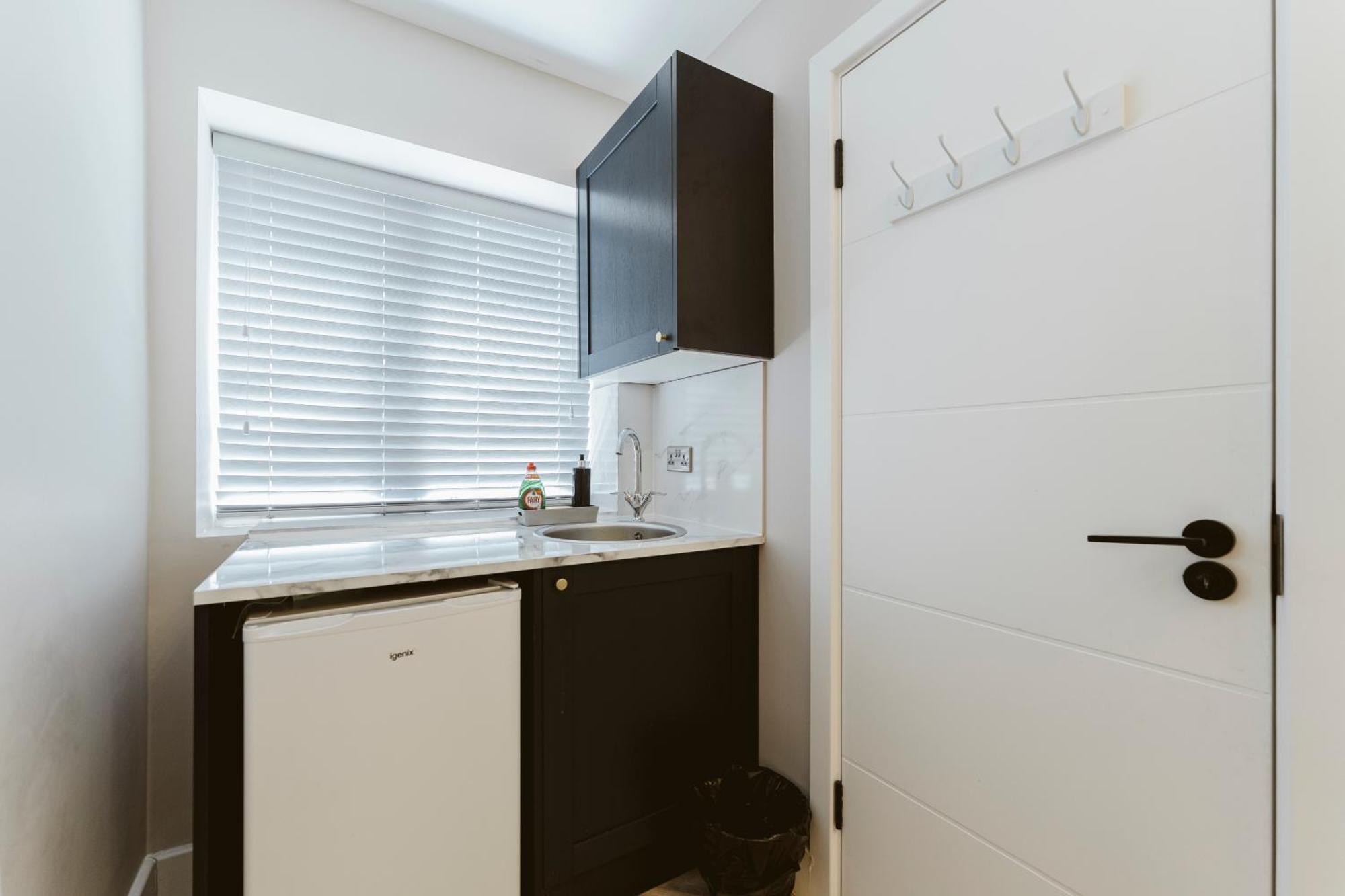 West Drayton Self Contained Studios Exteriör bild